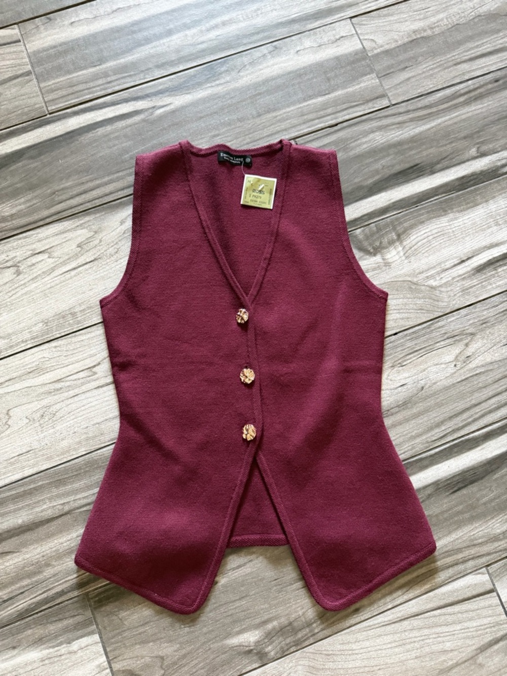 Sleeveless Knit Button Vest in Deep Wine